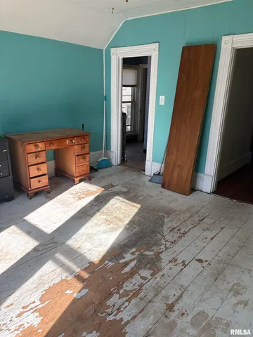 $39,000 | 552 11th Avenue South, Clinton, IA 52732