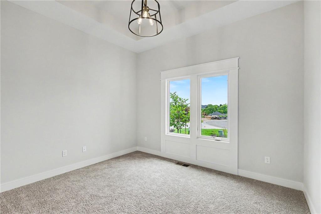 11275 South Gleason Road Olathe, KS 66061 - Photo 33 of 40
