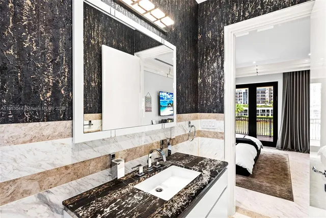 $150,000 | 498 N Parkway, Unit 498, Golden Beach, FL 33160