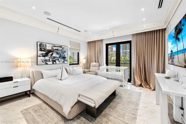 $150,000 | 498 N Parkway, Unit 498, Golden Beach, FL 33160