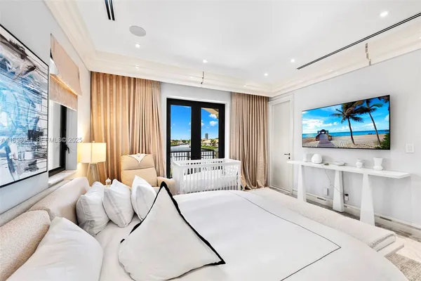 $150,000 | 498 N Parkway, Unit 498, Golden Beach, FL 33160