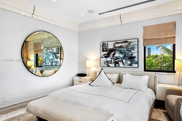 $150,000 | 498 N Parkway, Unit 498, Golden Beach, FL 33160