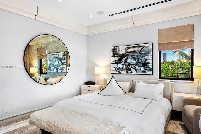 $150,000 | 498 N Parkway, Unit 498, Golden Beach, FL 33160