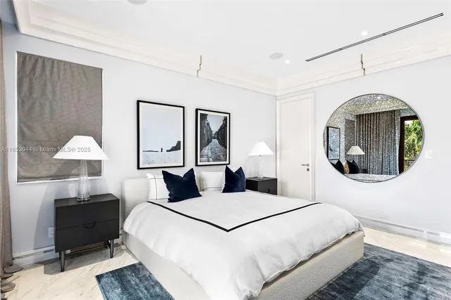 $150,000 | 498 N Parkway, Unit 498, Golden Beach, FL 33160