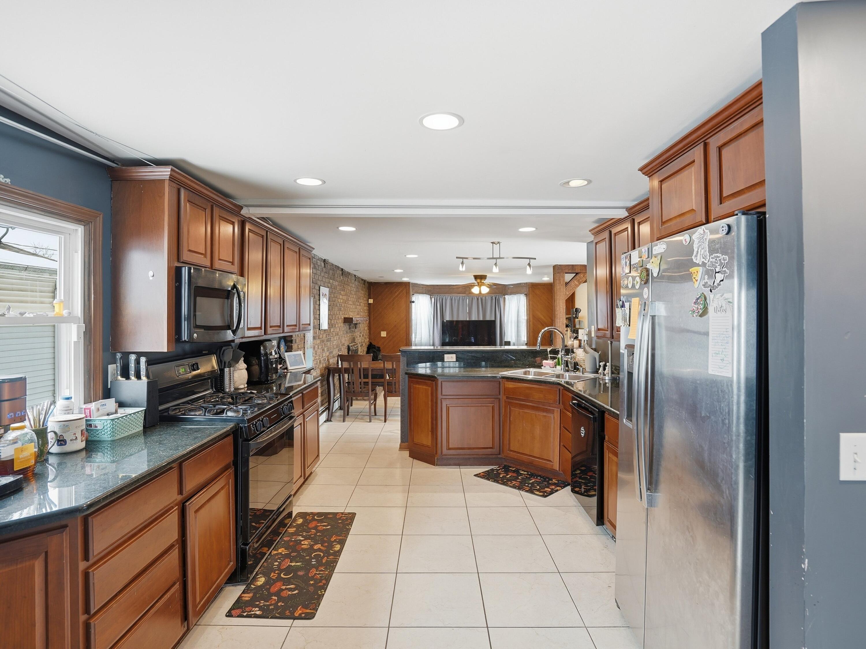 12126 Centralia Redford, MI 48239 - Photo 13 of 31 DSC03054