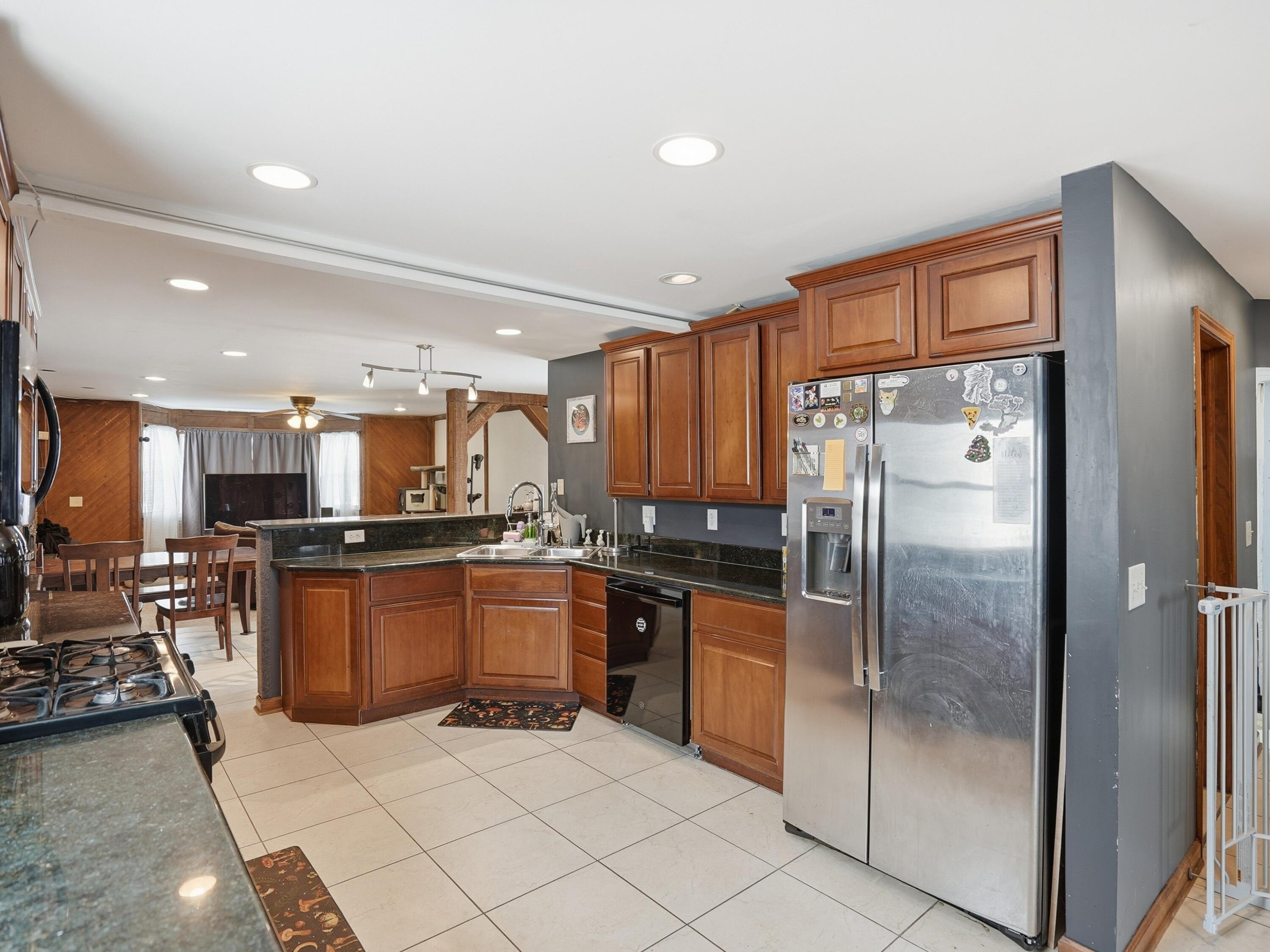 12126 Centralia Redford, MI 48239 - Photo 4 of 31 DSC03039