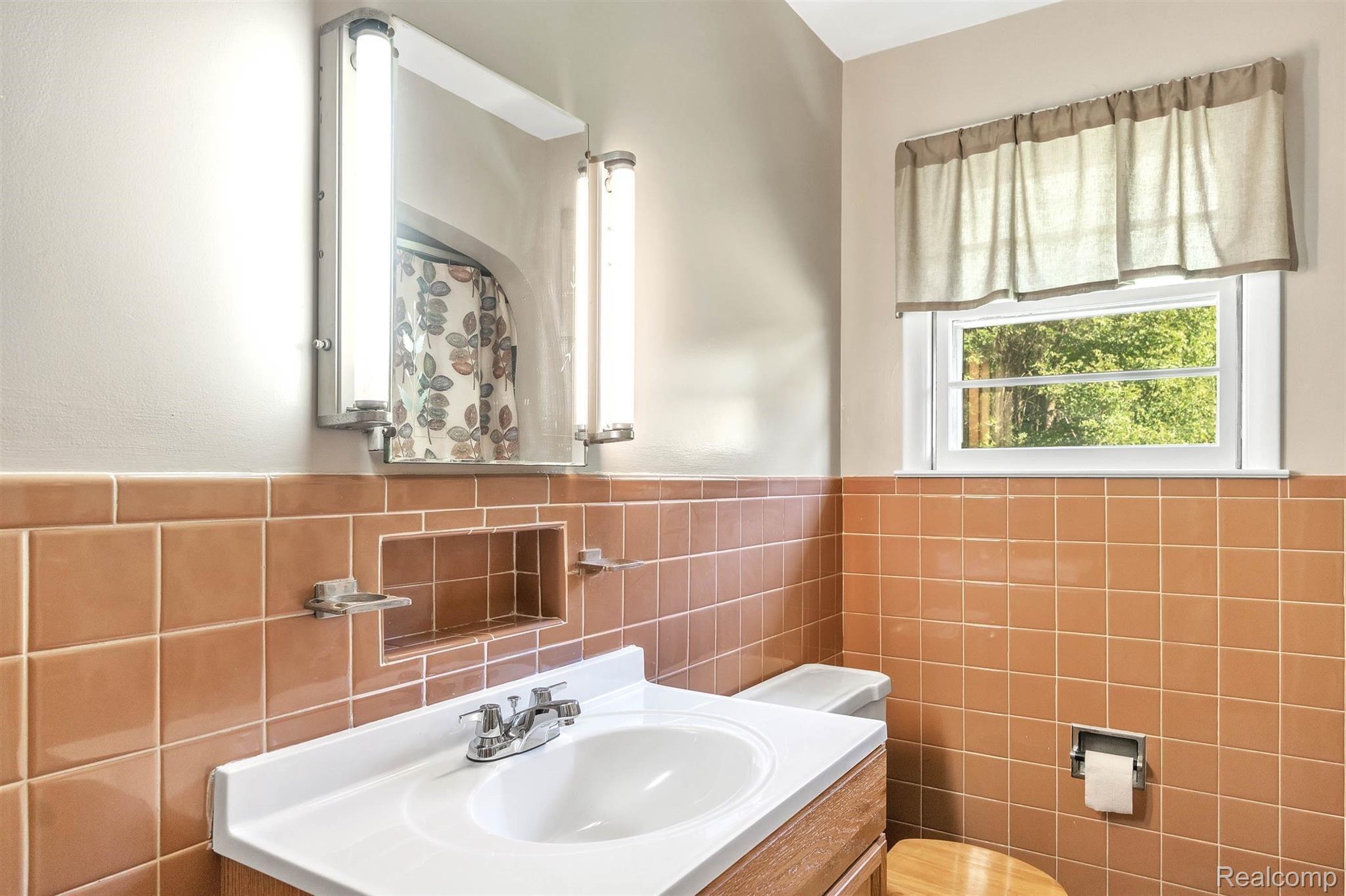 3200 Sexton Road Howell, MI 48843 - Photo 10 of 35 Full Bath