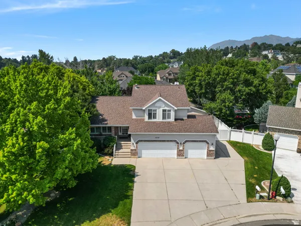$1,040,000 | 11128 South Barrett Pk Circle, Sandy, UT 84092