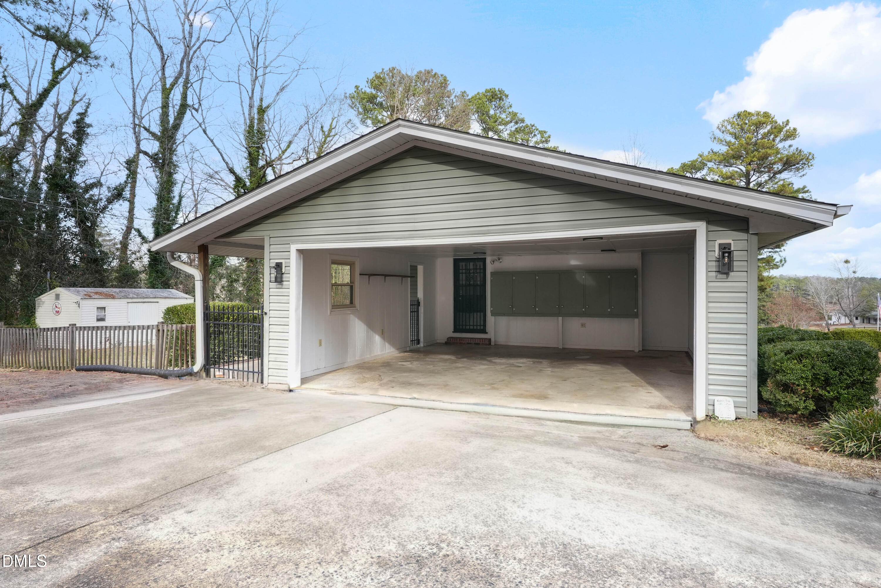 1104 Oldham Lake Road Sanford, NC 27330 - Photo 4 of 60 d2d-515