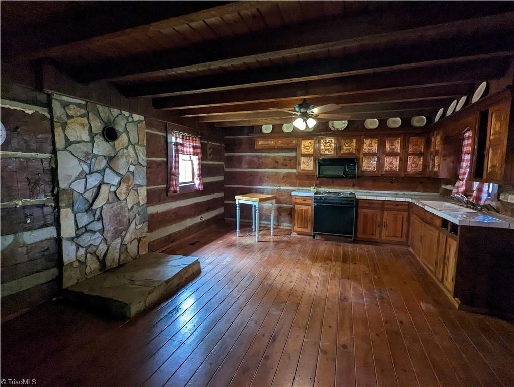 624 South Union Grove Road Lexington, NC 27295 - Photo 5 of 22 Kitchen