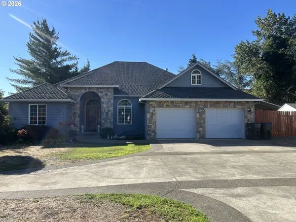 $615,000 | 251 Martha Drive, Winchester, OR 97495