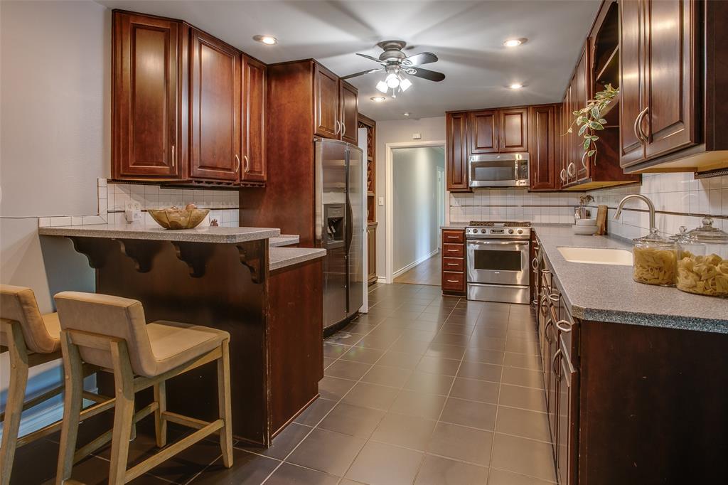 522 Mayrant Drive Dallas, TX 75224 - Photo 14 of 40