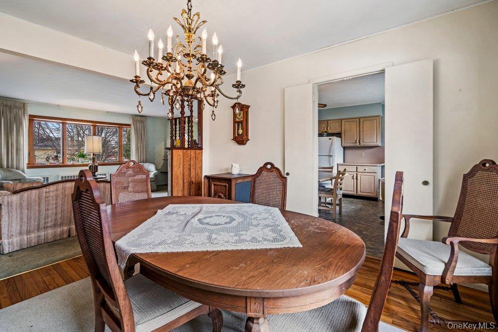 848 Hampshire Road Bay Shore, NY 11706 - Photo 11 of 30