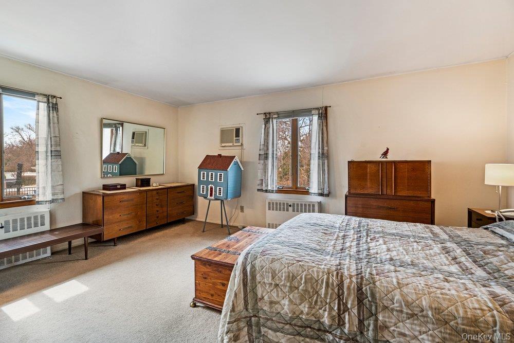 848 Hampshire Road Bay Shore, NY 11706 - Photo 20 of 30