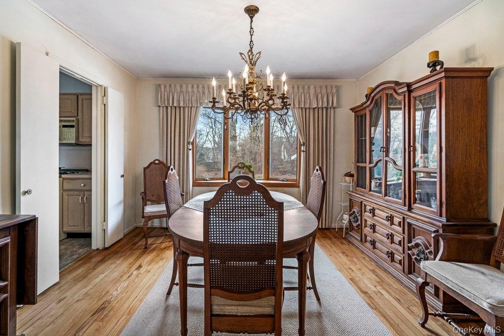 848 Hampshire Road Bay Shore, NY 11706 - Photo 10 of 30