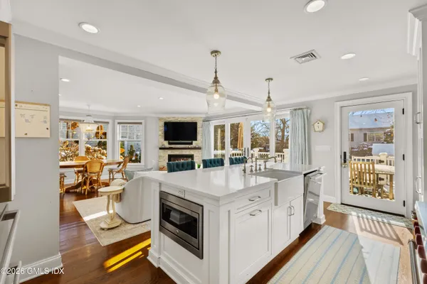 $14,500 | 18 West End Avenue, Old Greenwich, CT 06870
