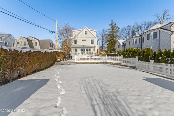 $14,500 | 18 West End Avenue, Old Greenwich, CT 06870