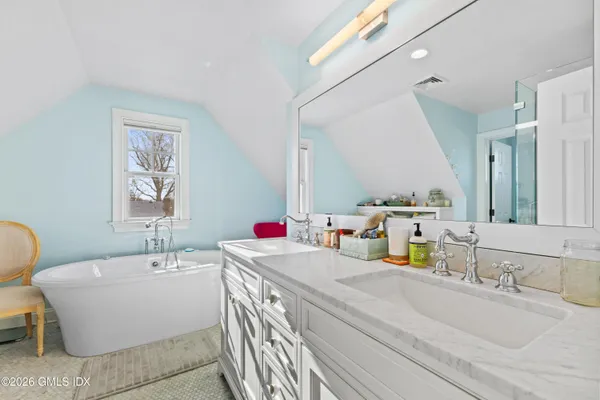 $14,500 | 18 West End Avenue, Old Greenwich, CT 06870