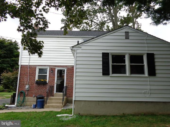 214 Wickford Road Havertown, PA 19083 - Photo 3 of 22 Exterior Back