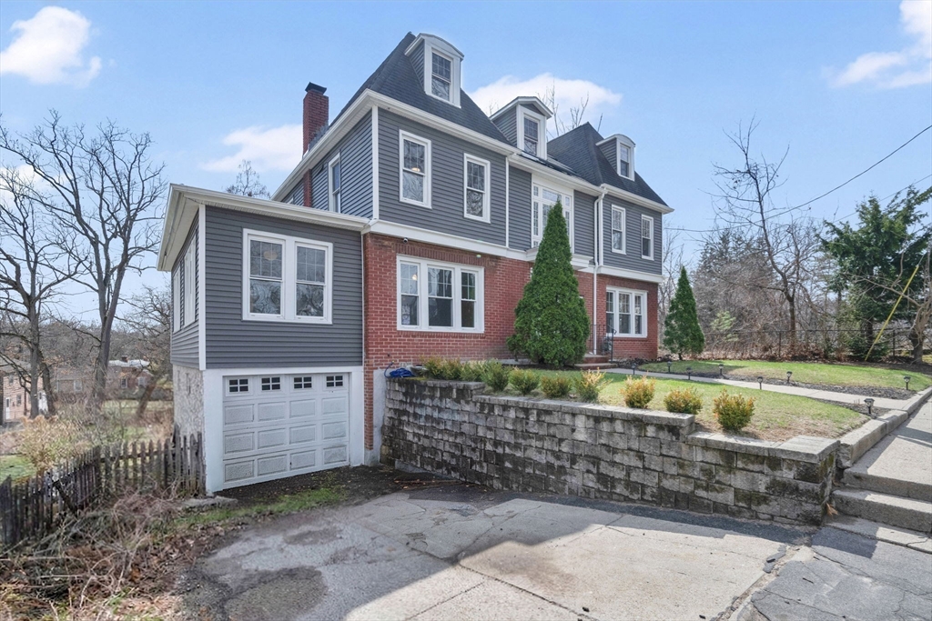 186 Belvidere Street Springfield, MA 01108 - Photo 38 of 42 Gallery Image 38