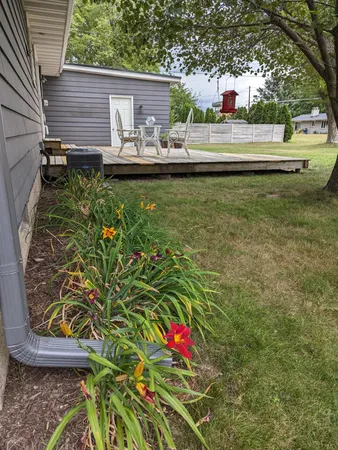 $2,600 | 54 West 35th Street, Holland, MI 49423