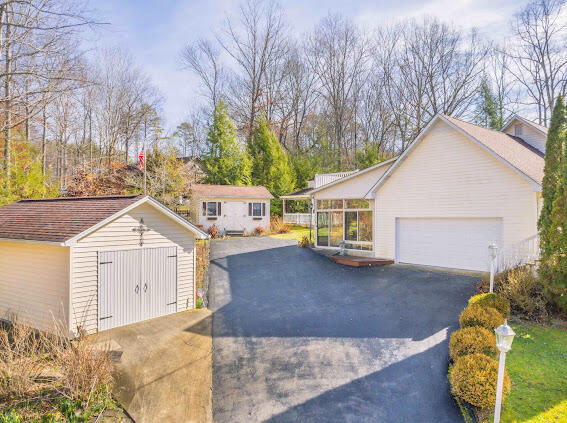 3621 Cabin Creek Road London, KY 40741 - Photo 56 of 67 DEAFE925-F5B5-40D8-8901-6F79927E1A00