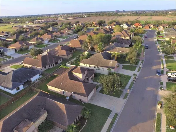 $1,775 | 3627 Sycamore Drive, Edinburg, TX 78542