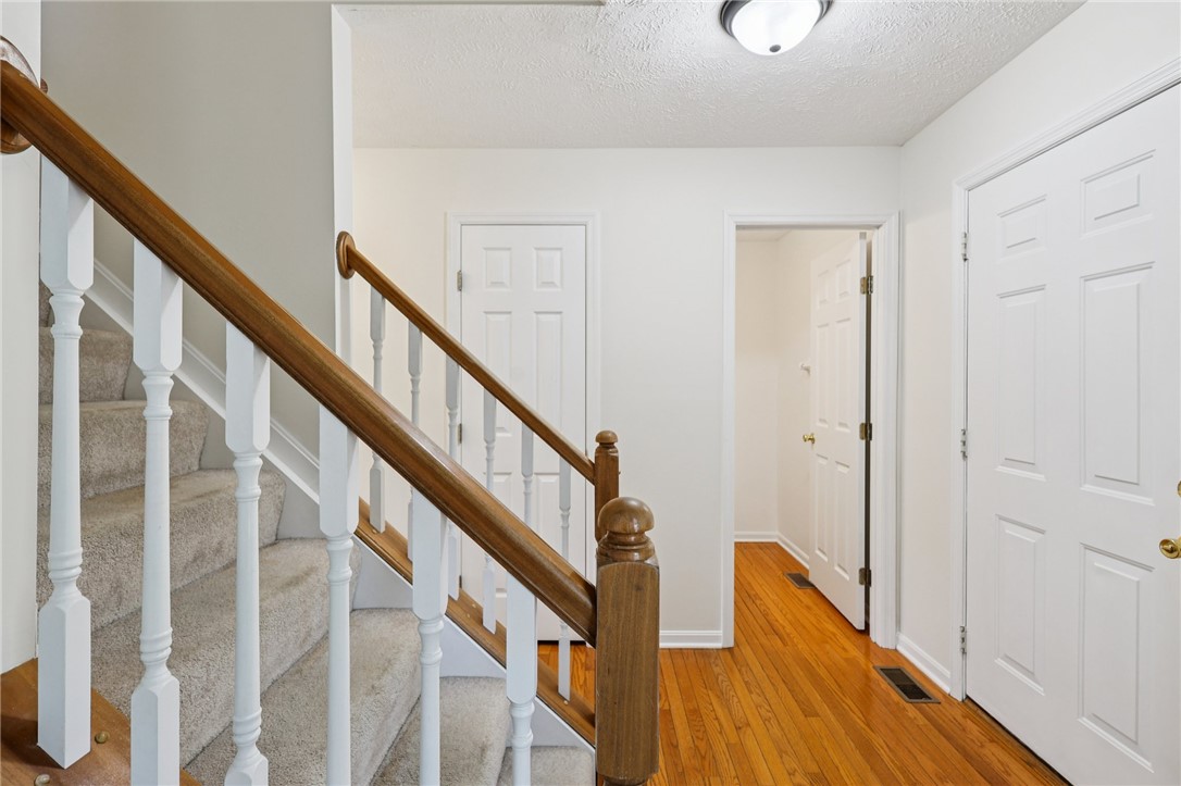 165 Meadows Drive Springboro, OH 45066 - Photo 9 of 58