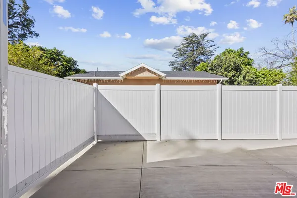 $3,795 | 6717 Cedros Avenue, Van Nuys, CA 91405