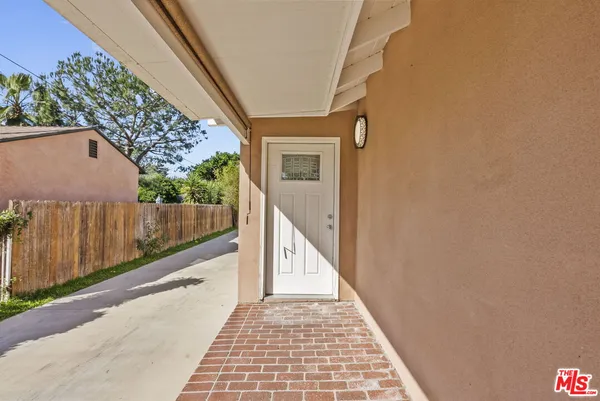 $3,795 | 6717 Cedros Avenue, Van Nuys, CA 91405