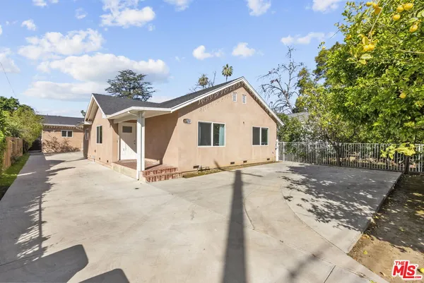 $3,795 | 6717 Cedros Avenue, Van Nuys, CA 91405