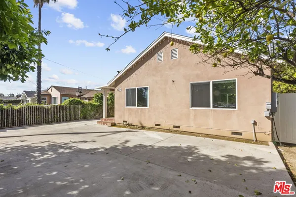 $3,795 | 6717 Cedros Avenue, Van Nuys, CA 91405