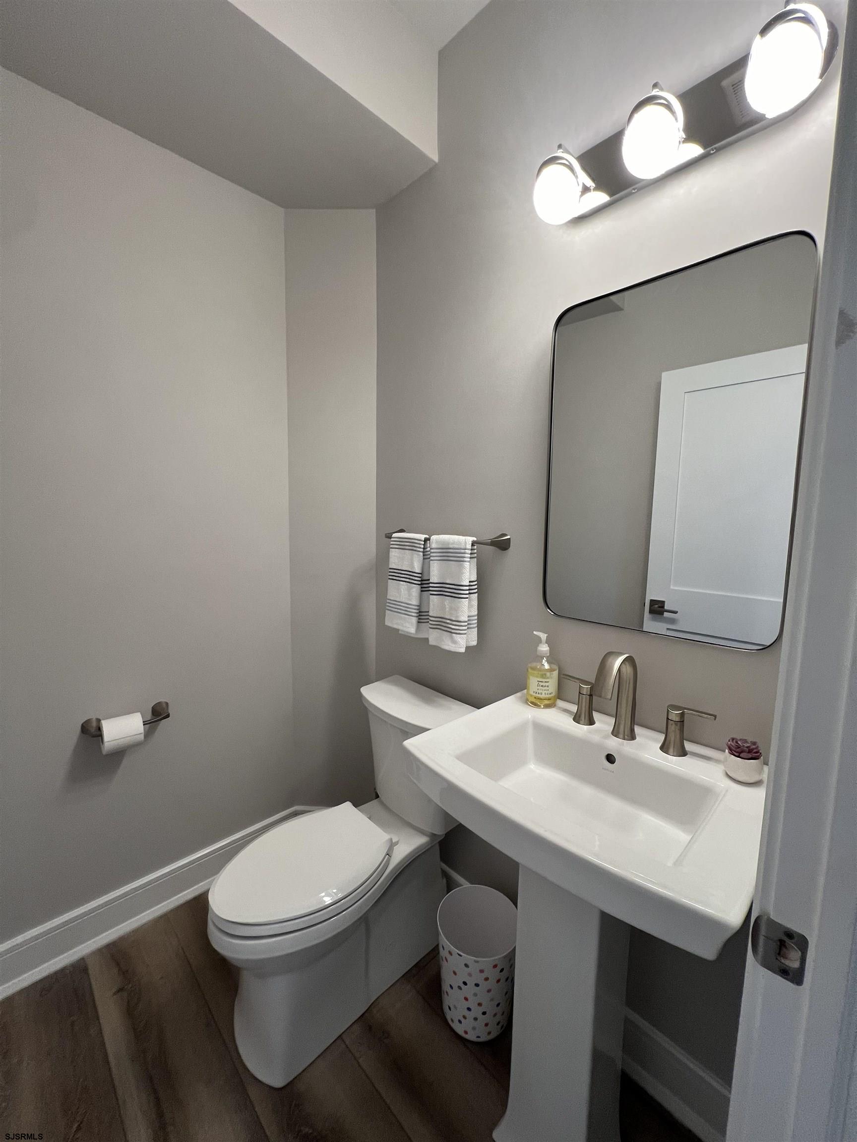 22 Fredericksbug Avenue, Unit FIRST WEEK OF AUGUST Ventnor City, NJ 08406 - Photo 11 of 37