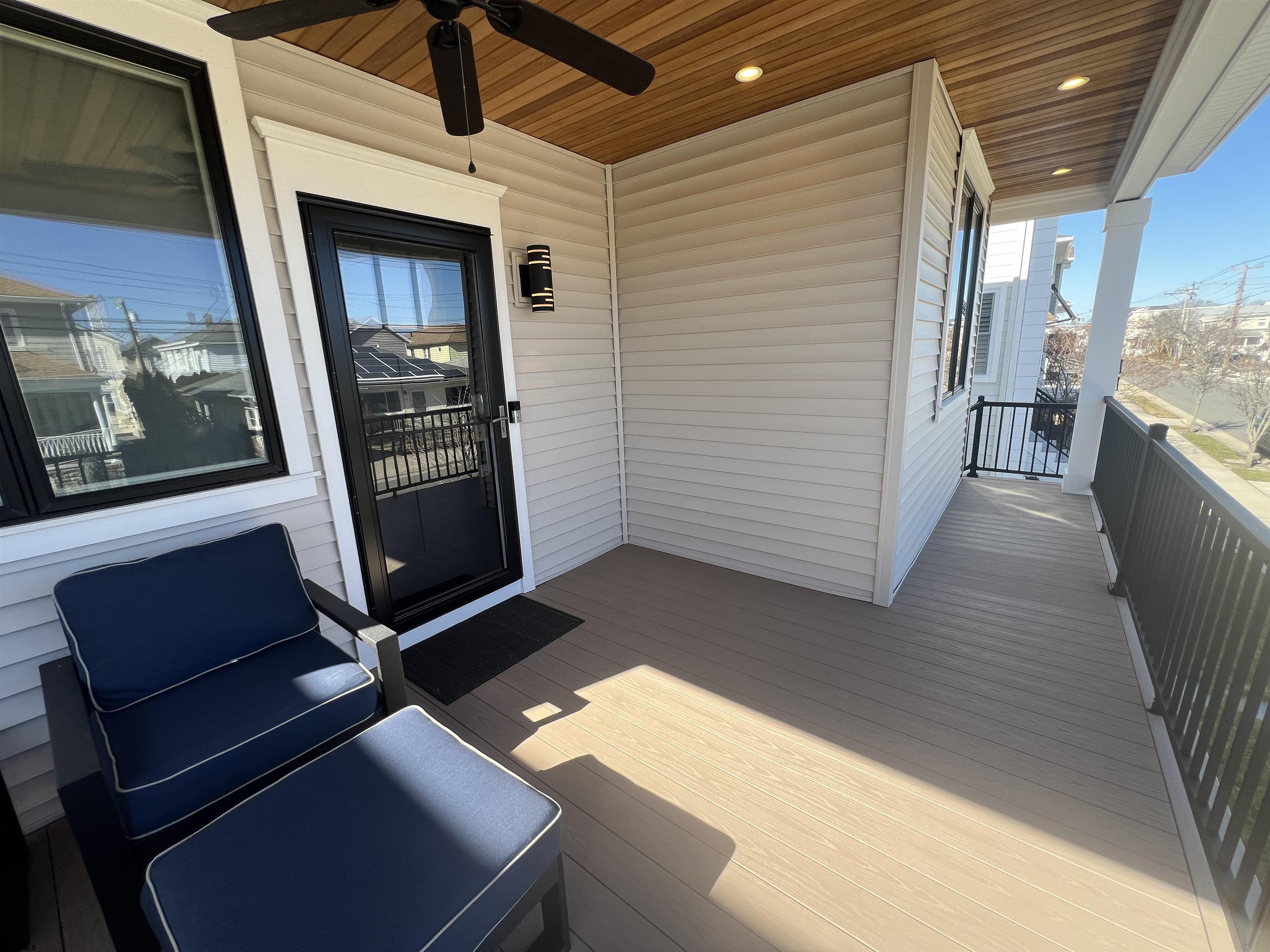 22 Fredericksbug Avenue, Unit FIRST WEEK OF AUGUST Ventnor City, NJ 08406 - Photo 4 of 37