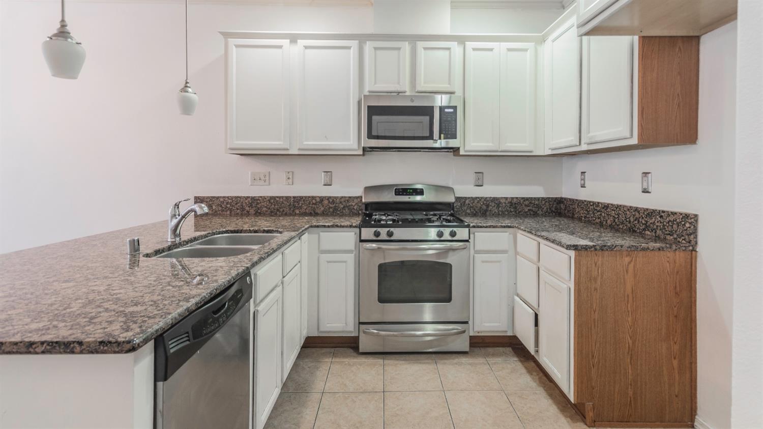 1146 West Walter Avenue Fowler, CA 93625 - Photo 14 of 39