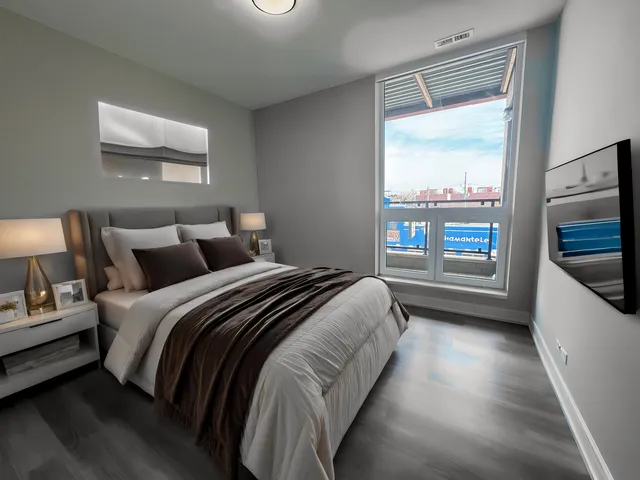 $2,450 | 2406 West Armitage Avenue, Unit 405, Chicago, IL 60647