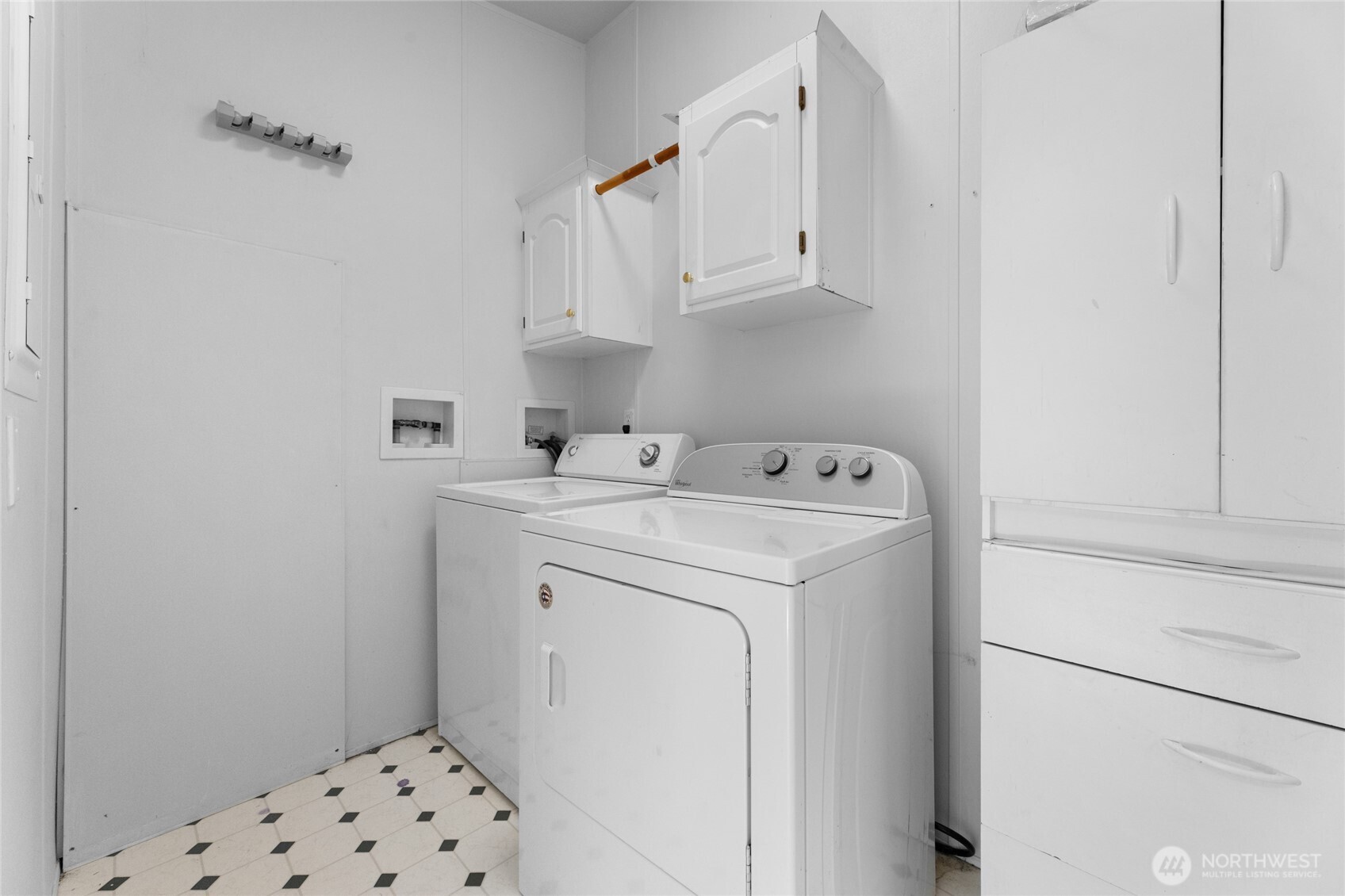 16037 Vail Loop Road Southeast Rainier, WA 98576 - Photo 19 of 32 a utility room with dryer and washer