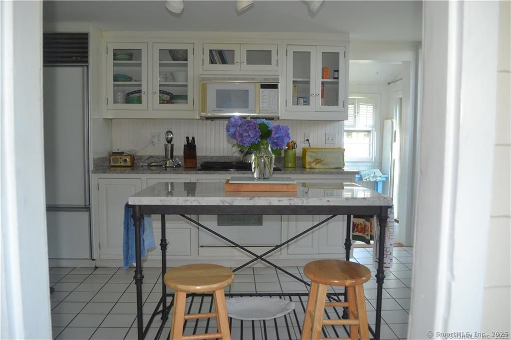 9 Madison Avenue Madison, CT 06443 - Photo 5 of 34