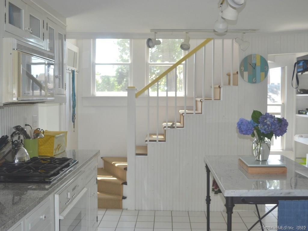 9 Madison Avenue Madison, CT 06443 - Photo 6 of 34