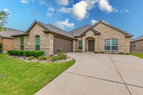 $350,000 | 217 Watson Street, Red Oak, TX 75154