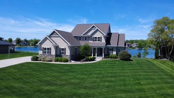$1,569,900 | 2949 Seafarer Way, Suamico, WI 54173