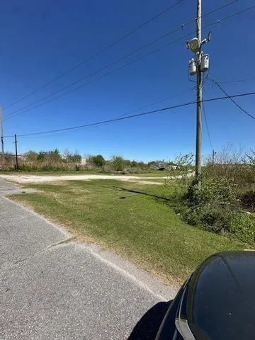 $53,000 | 42219 Highway 23 Venice La, Buras, LA 70041