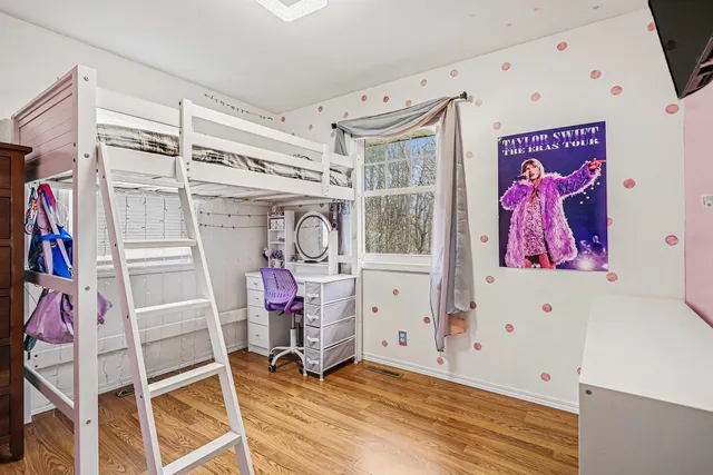 $400,000 | 6850 South 1st Street, Mattawan, MI 49071