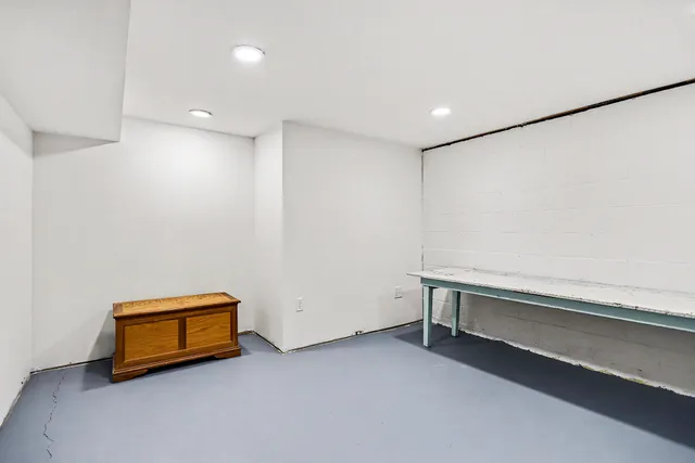 $400,000 | 6850 South 1st Street, Mattawan, MI 49071