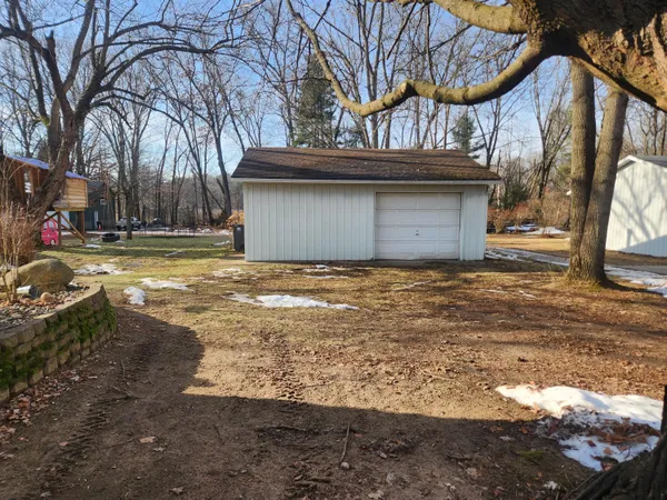 $400,000 | 6850 South 1st Street, Mattawan, MI 49071