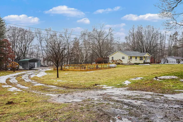 $400,000 | 6850 South 1st Street, Mattawan, MI 49071