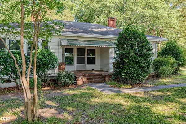 $320,000 | 6119 North Roxboro Street, Durham, NC 27712