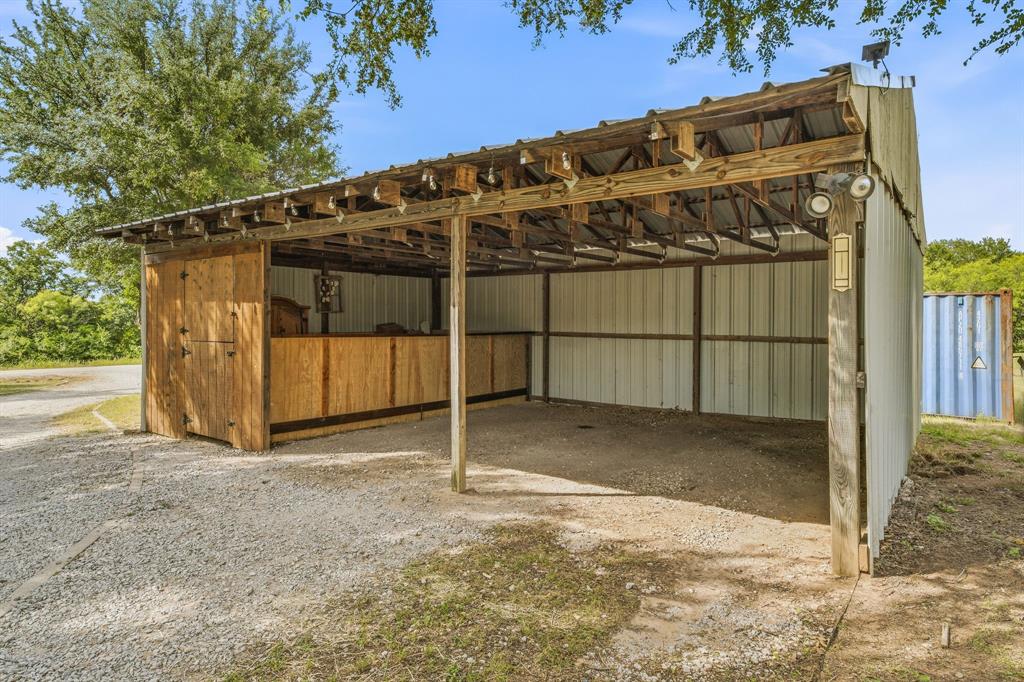 151 High Point Road Weatherford, TX 76088 - Photo 24 of 40 a view of a outdoor space