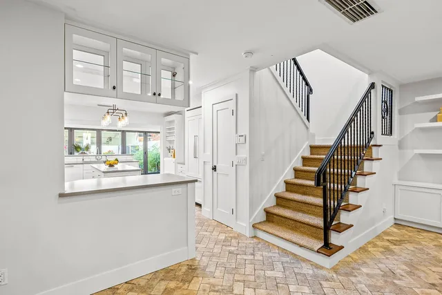 $1,099,000 | 2718 Cardinal Drive, Vero Beach, FL 32963