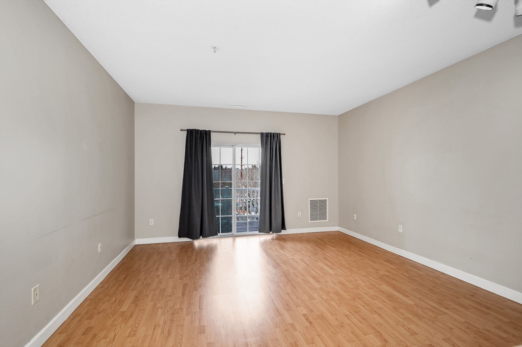 21 Hampshire Road, Unit 306 Methuen, MA 01844 - Photo 10 of 32